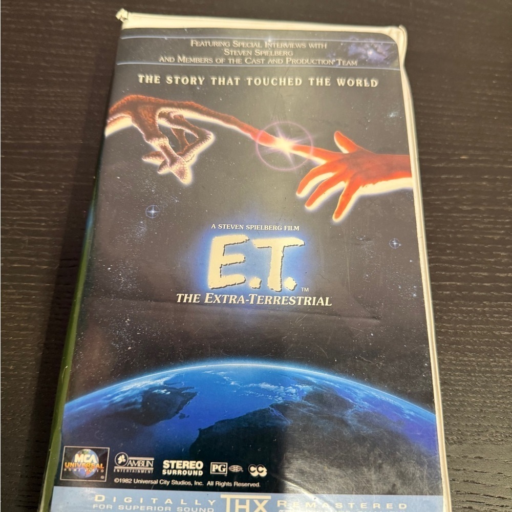 Vintage 1892 E.T. The Extra-Terrestrial VHS Tape 1980’s I ❤️E.T. Button - Picture 3 of 12
